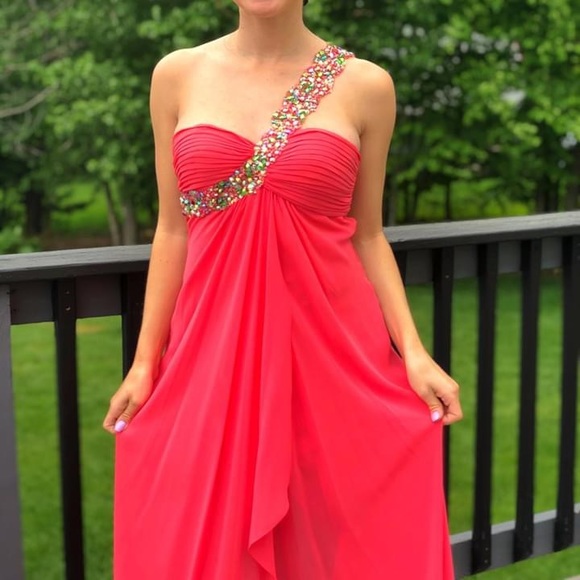 Beautiful prom or pageant gown - size 2. - Picture 2 of 6